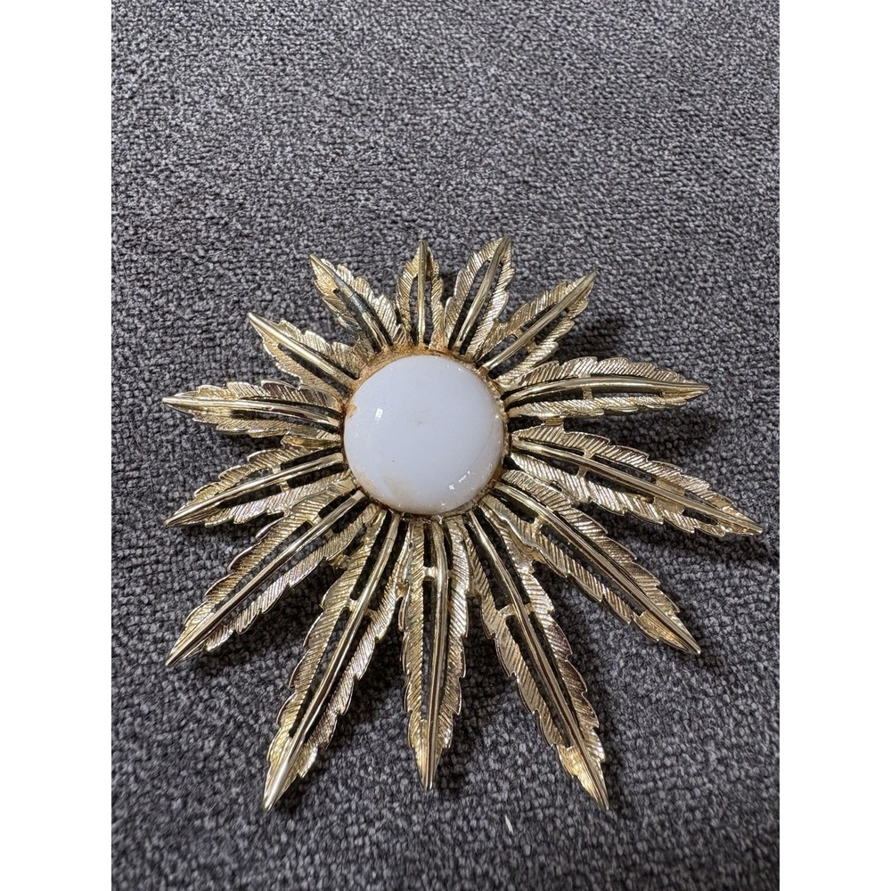 SARAH COVENTRY 1961 STAR-BURST PIN #6838